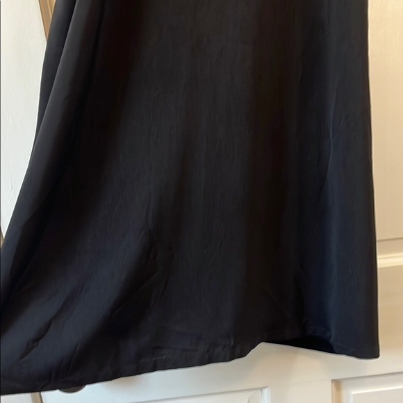 Cooperative Black Scalloped High Neck Sheath Cocktail Mini Dress - Size Medium - Picture 5 of 14